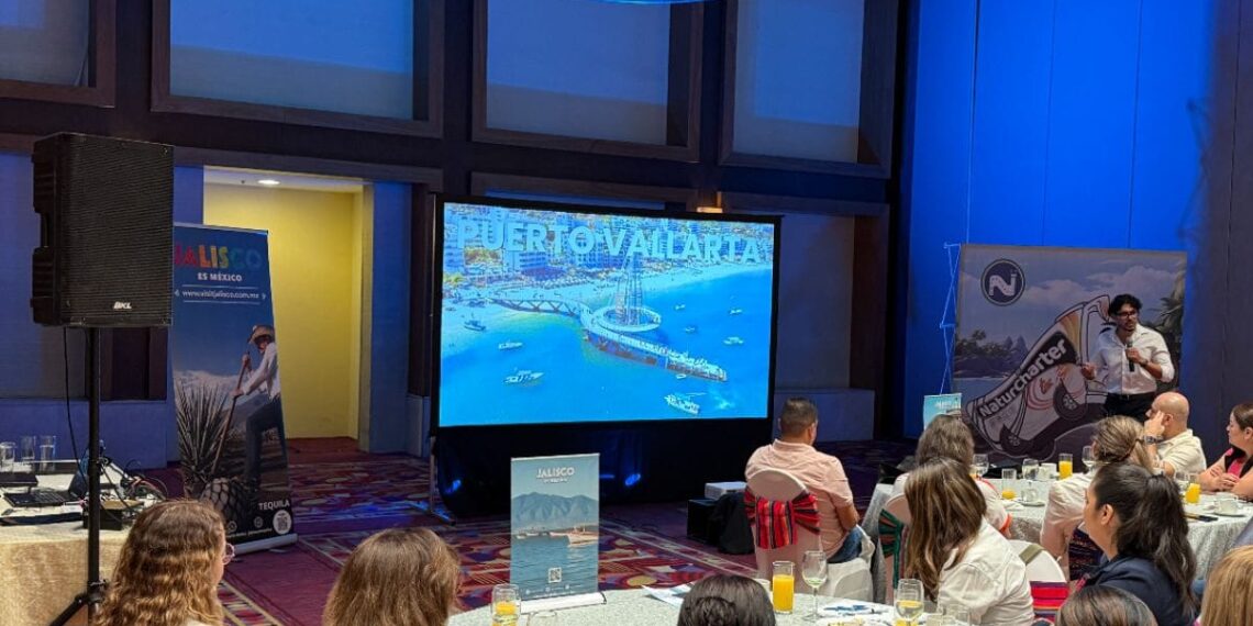Puerto Vallarta se promociona de cara a las vacaciones de verano