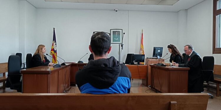 Condenado un empleado de una agencia de viajes de Palma por apropiarse de más de 29.000 euros