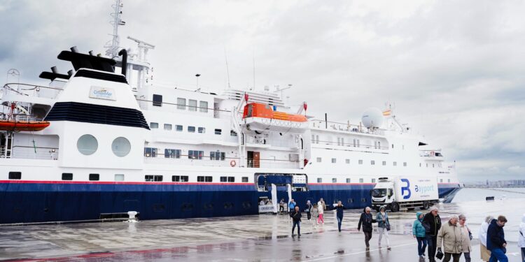 Tarragona estrena la temporada de cruceros con la previsión de acoger 65 escalas y 120.000 pasajeros