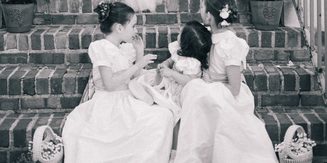 Everything You Need To Know About Having a Flower Girl On Your Wedding Day