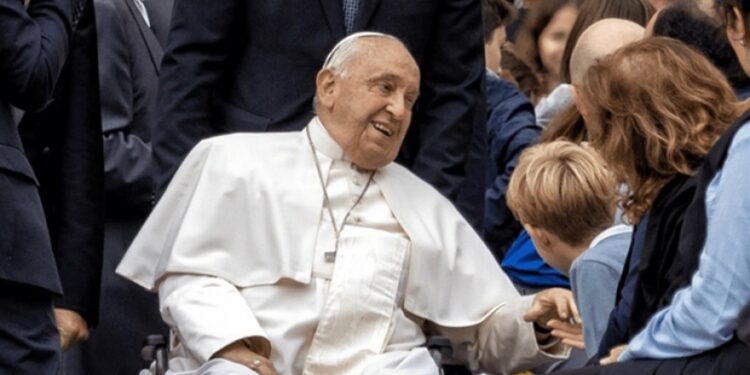 Doce años de pontificado de Francisco: sus viajes, encíclicas y exhortaciones apostólicas