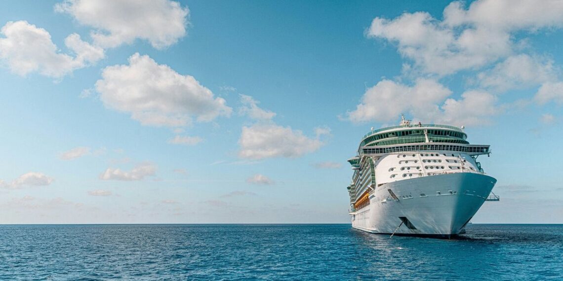 Casas flotantes y comidas Michelin: Este nuevo crucero promete unas vacaciones permanentes
