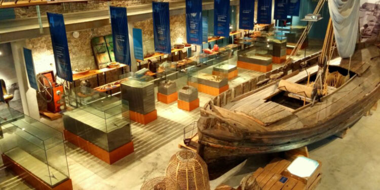 Los participantes tendrán una visita a la lonja de pescado de Palamós para conocer la pesca artesanal,