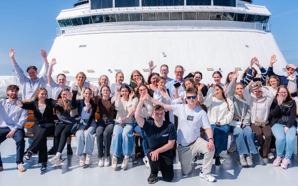 Borealis recibe estudiantes para navegación inmersiva de cinco noches