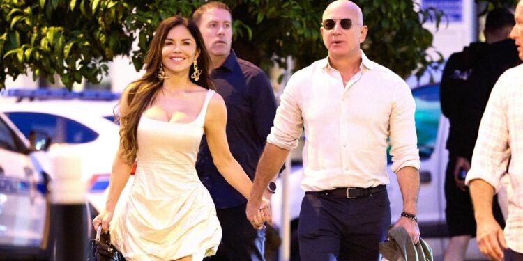 Lauren Sánchez’s Bachelorette-Party Style Is Still Going Strong in Cannes