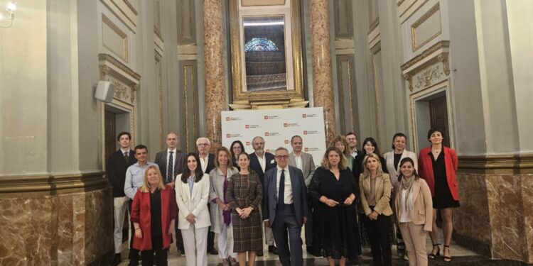 La Universidad Europea de Valencia lidera el debate sobre sostenibilidad en el turismo de cruceros