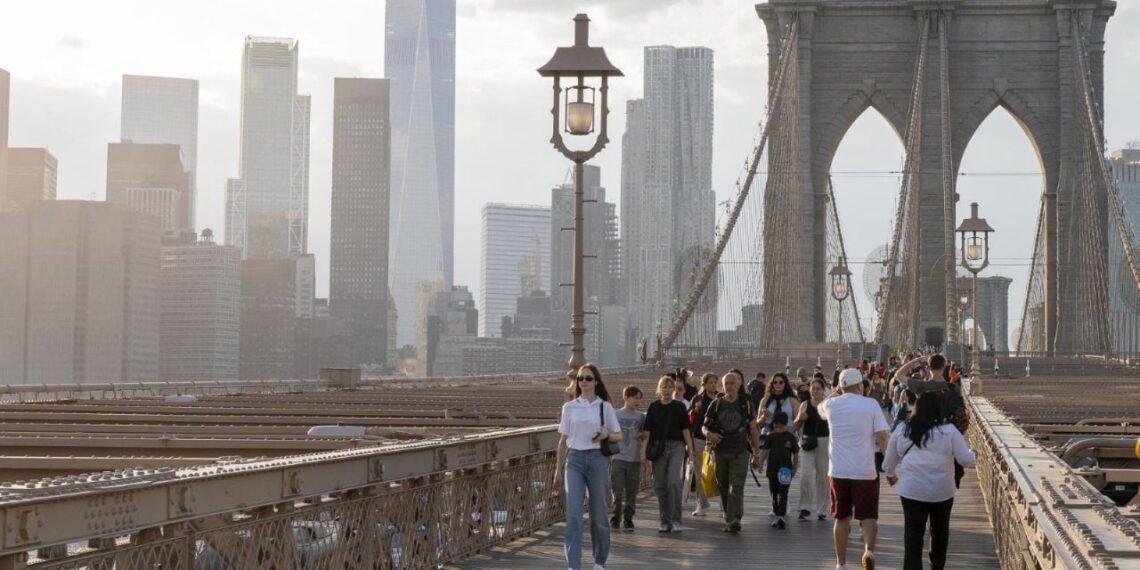 "Efecto Trump" pega al turismo: extranjeros temen por los filtros para ingresar a EU