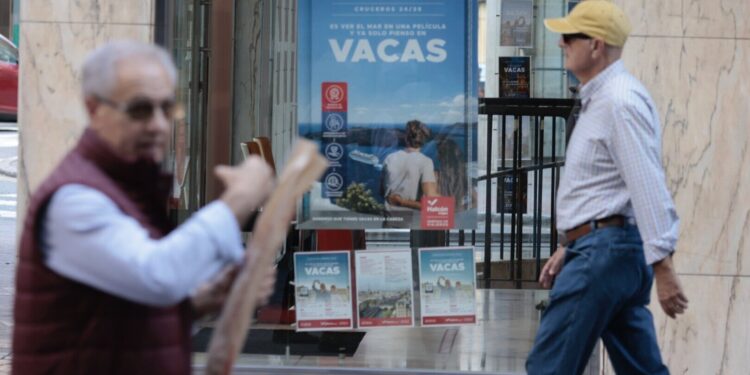 "Es casi más barato irse este verano al Caribe o a Cabo Verde antes que a las Islas Canarias"