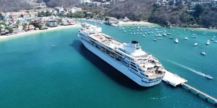 Dejan cruceros derrama económica superior a los 40 mdp en Huatulco