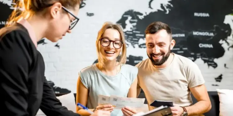 La relación personal directa prevalece como principal modo de relación de las agencias con sus clientes