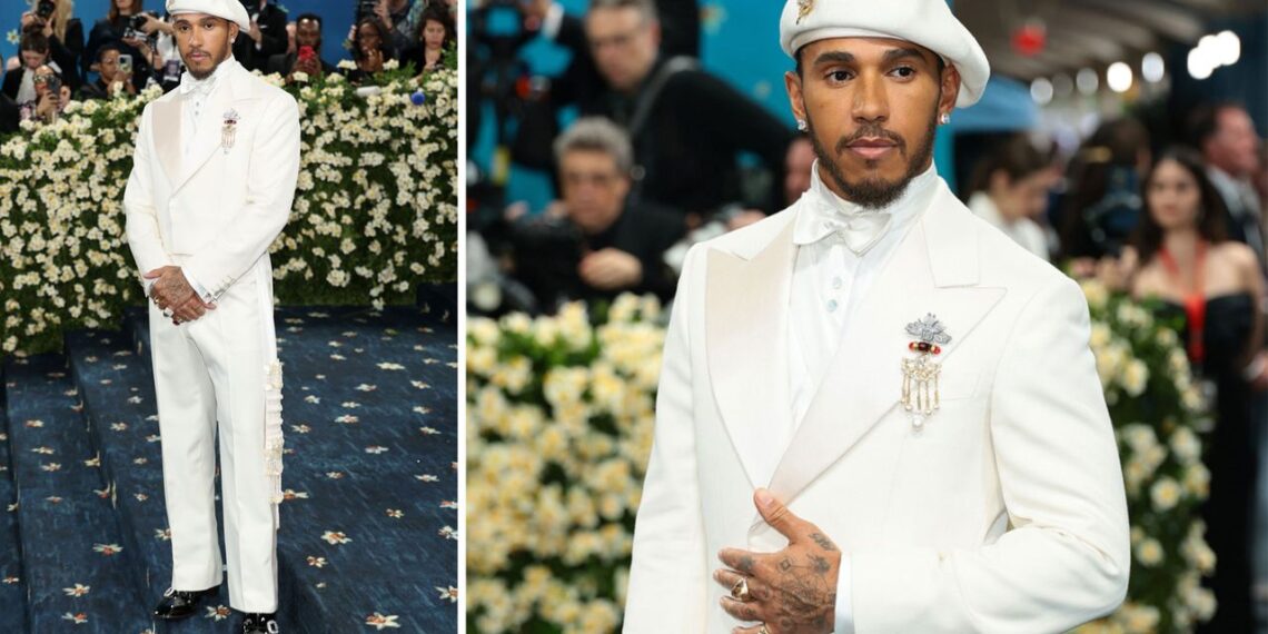 Lewis Hamilton llega a la MET Gala 2025 con el traje blanco más elegante de la noche