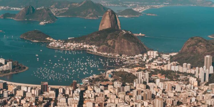 Río de Janeiro es uno de los destinos tendencia para el verano del 2025. Foto: tomada de Freepik (www.freepik.es)