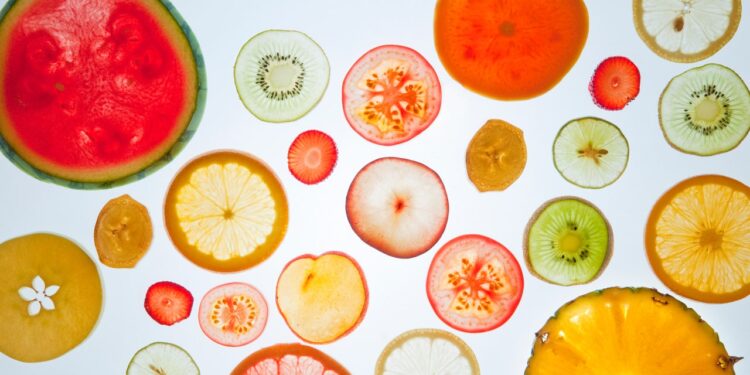 9 of the Healthiest Fruits to Eat Now
