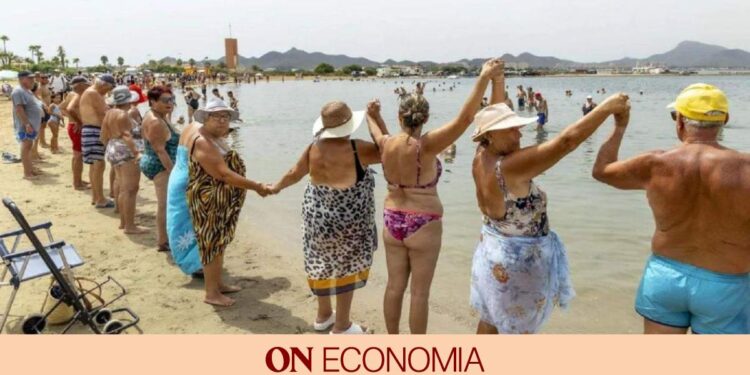 Los pensionistas que pagarán 100 euros más por los viajes del Imserso 2025