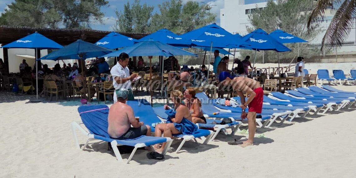 Progreso recibe crucero con más de 4 mil pasajeros