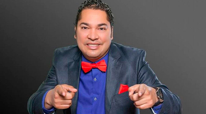 El Pachá revela que viajes le provocan contracciones