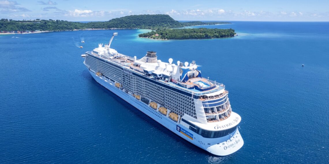 Llegará a Baja California uno de los cruceros más grandes del mundo