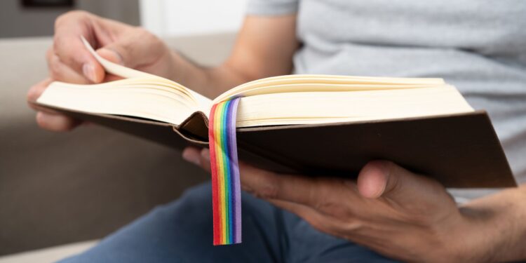 10 libros de viaje queer para leer este verano