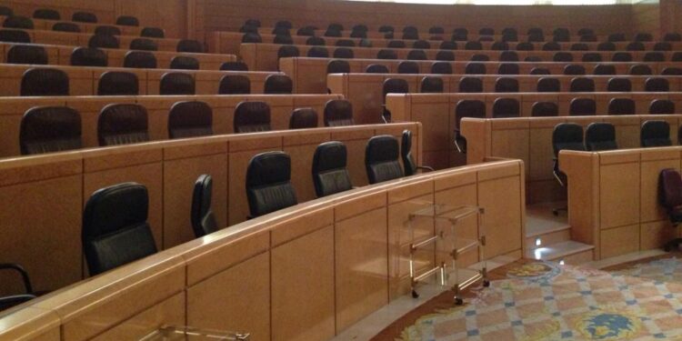 casi un millón de euros hasta abril, con un mes inhábil