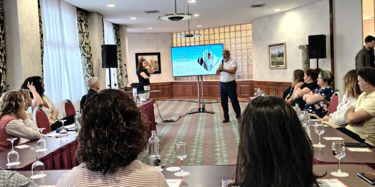 Destinux digitaliza la gestión de viajes corporativos