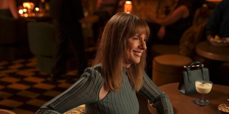 Dolly Wells Knows You Miss Doll & Em, But Dating Miranda on ‘And Just Like That…’ Isn’t a Bad Next Act