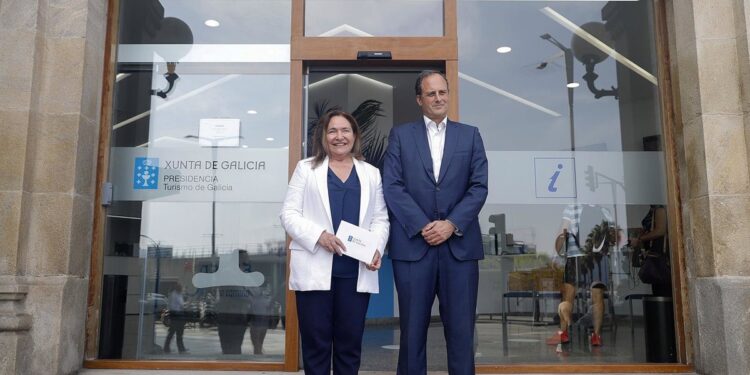 El Camino de la Costa y el turismo de cruceros marcan "registros históricos" en Vigo