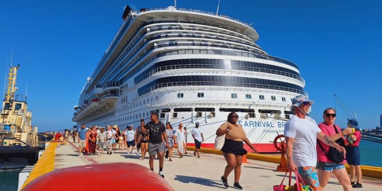 El turismo de cruceros en Yucatán se dispara un 130% » ¡ Uniendo al Caribe !