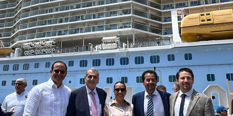 Ensenada recibe al crucero más grande en su historia con la llegada del Ovation of the Seas