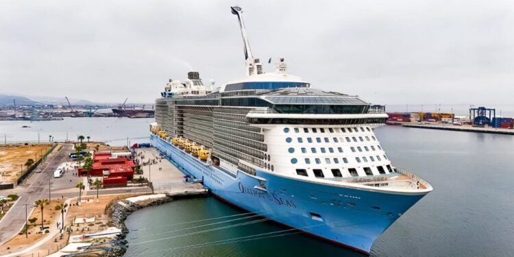 Ensenada recibe al crucero más grande en la historia de Baja California – En Linea BC