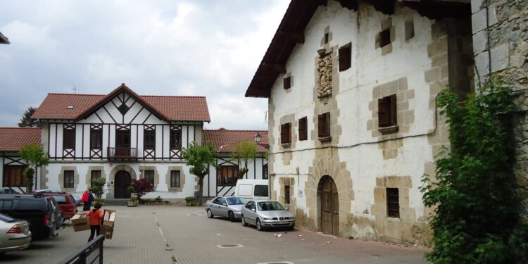 este pueblo de Navarra es uno de los mejores destinos de turismo rural del planeta y está al lado de Aragón