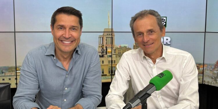 Astronauta, ministro y escritor: Pedro Duque presenta "Viajes espaciales con el astronauta Pedro Duque"