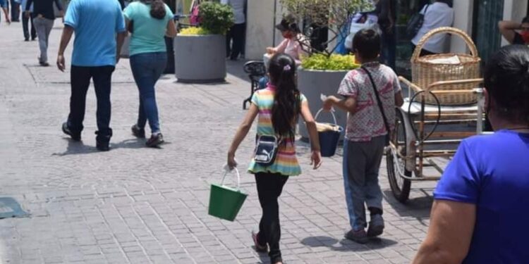 Hasta medio centenar de niños han detectado trabajando en cruceros de Irapuato