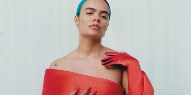 Karol G confirma el lanzamiento de Tropicoqueta, su nuevo álbum