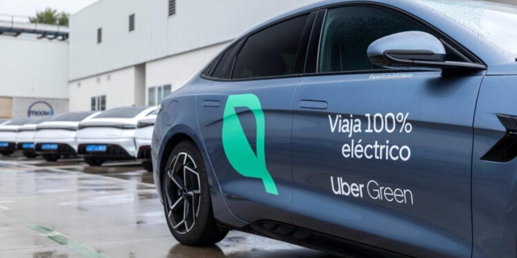 Imagen de un coche de Uber.