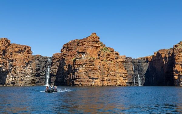 Ponant Explorations lanza paquetes de vuelo, estadía y crucero para temporada 2026 en Kimberley