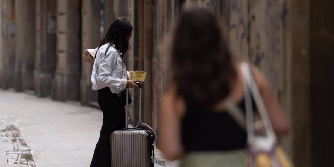 Agencias de viajes advierten en Cataluña del "daño que genera" el intrusismo a los consumidores