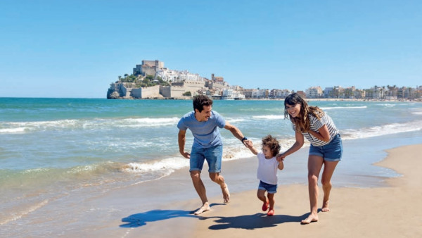 Las familias españolas tendrán más presupuesto para viajar este verano