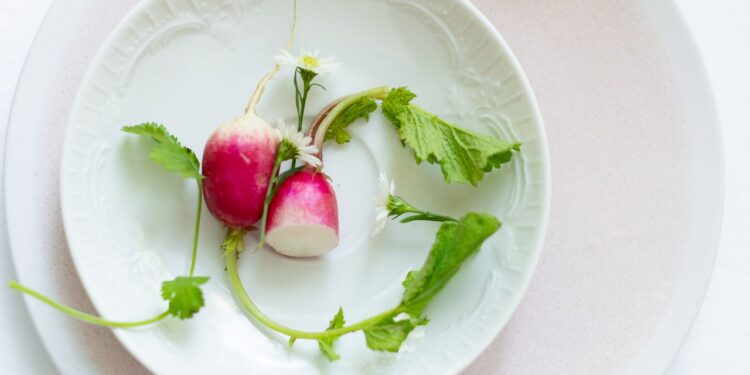 The Detoxifying Benefits of Radishes