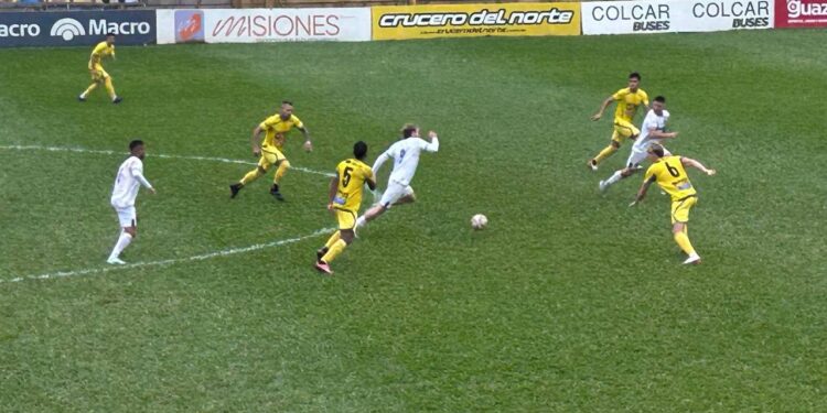 Crucero a la “deriva” en el último escalón