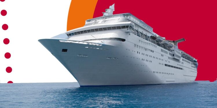 Padre de familia se tira de un crucero para salvar a su hija que había caído desde la borda