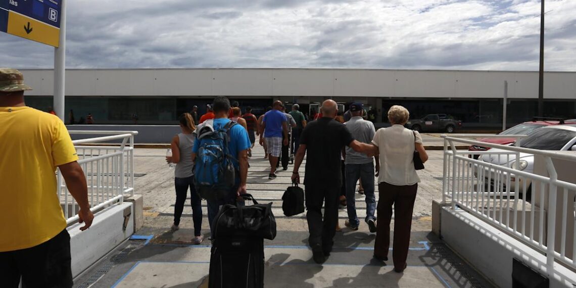 Puerto Rico proyecta alcanzar 14 millones de pasajeros en su aeropuerto en 2025