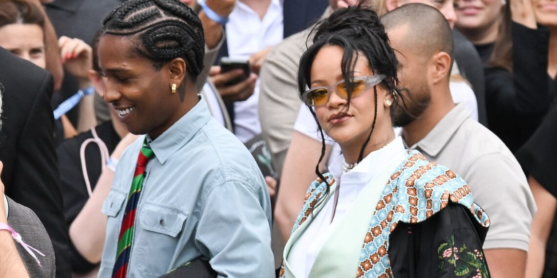 Rihanna redefine una vez más la moda francesa en el debut de Jonathan Anderson para Dior