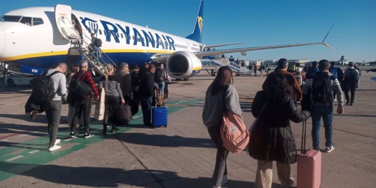 Ryanair informa a las agencias de una nueva herramienta para que reserven en su web en nombre del viajero