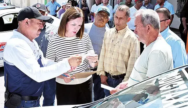 Supervisan taxis en Frontera; garantizan viajes de calidad