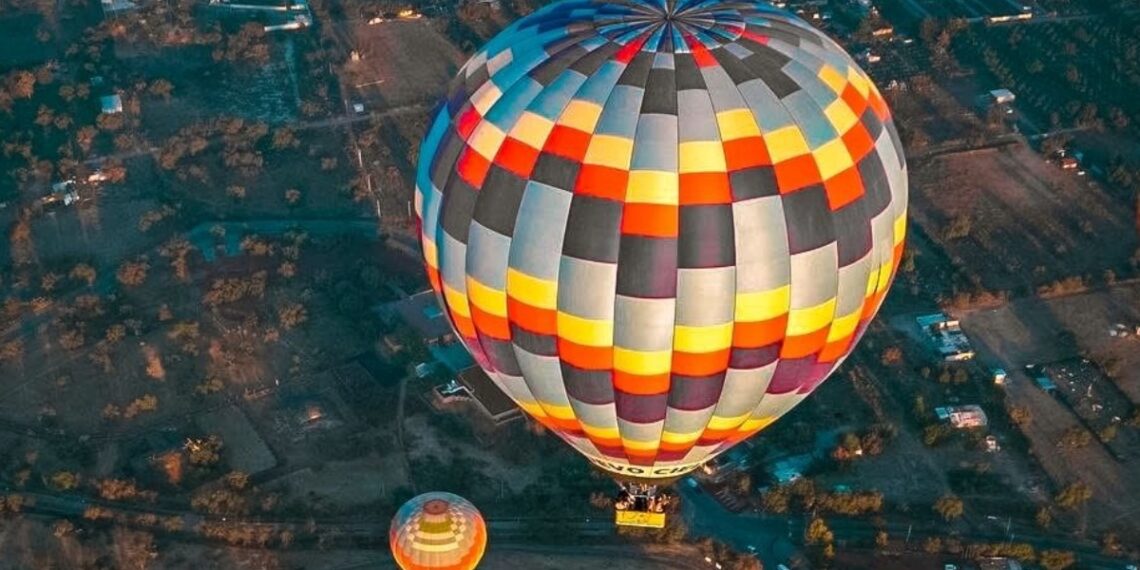 Buscan turoperadoras certificaciones para viajes en globo a Teotihuacán