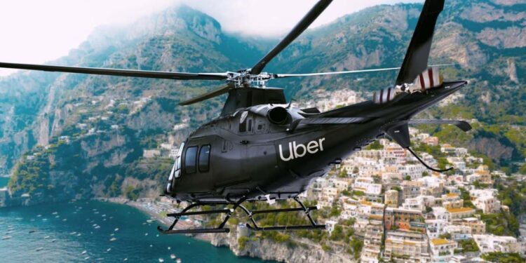 Uber lanza viajes en helicópteros y lanchas privadas en la Costa Amalfitana