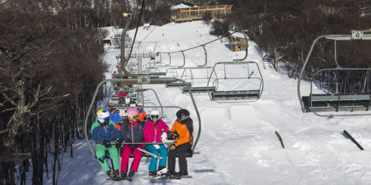 Ushuaia es uno de los 5 destinos de invierno que recomienda la inteligencia artificial en Argentina