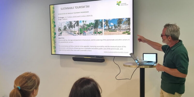 En la formación han participado cerca de 20 profesionales del sector turístico británico especializados en la venta de viajes a Baleares.