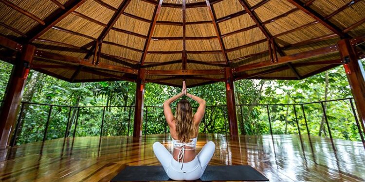 8 de los mejores retiros de yoga del mundo para un viaje consciente y de bienestar