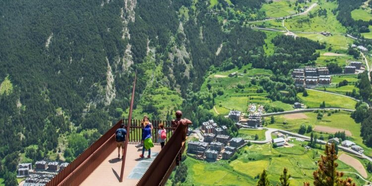Adrenalina, naturaleza e historia en Canillo, un viaje al pasado en Andorra